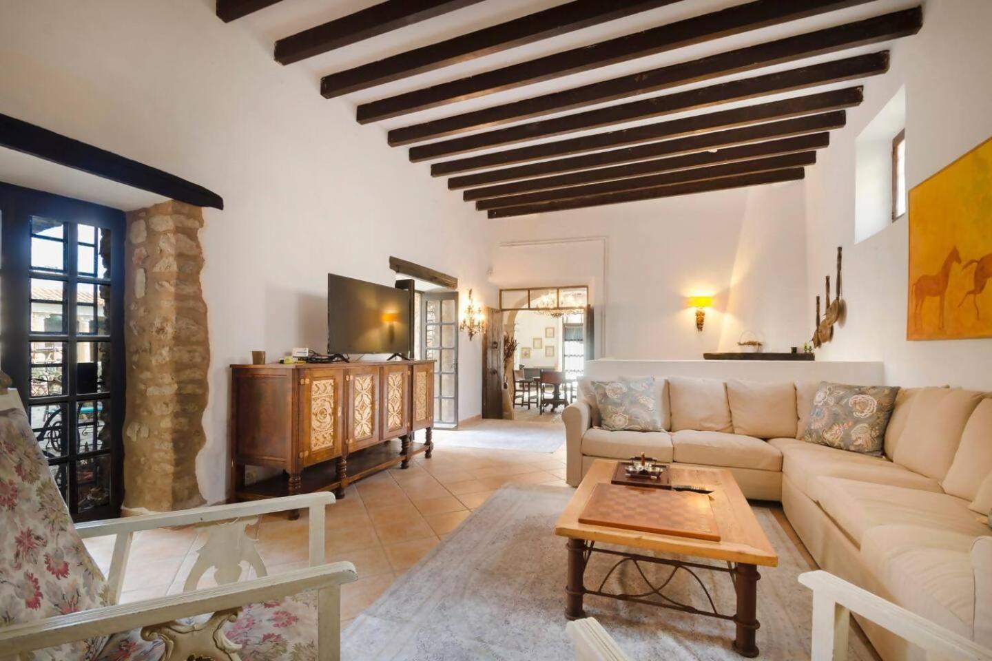 Casa Historica Con Piscina Sauna Y Jacuzzi Villa